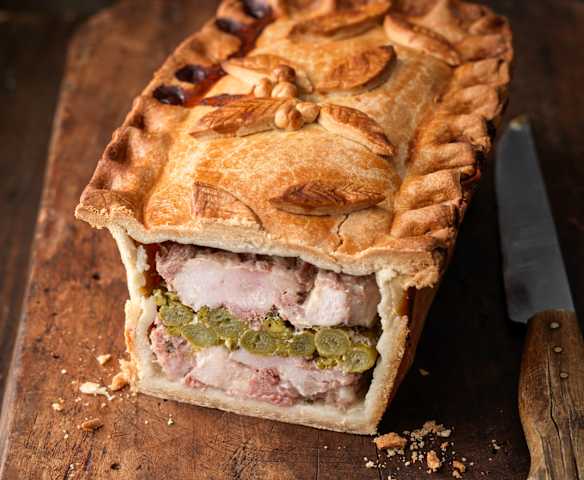 Chicken, Ham and Asparagus Pie Chicken, Ham and Asparagus Pie