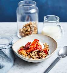 Orange and cardamom granola clusters (Diabetes)