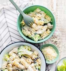 Baby-friendly Creamy Chicken, Broccoli and Spinach Pasta