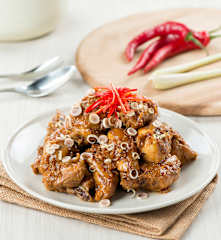 Vietnamese Lemongrass Chicken