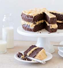 Chocolate quinoa cake with peanut butter frosting