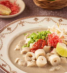 Laksam (Kelantan Flat Rice Noodles in Fish Gravy)