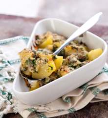 Garlic Potatoes with Caraway
