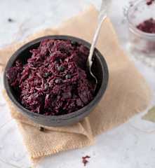 Braised Red Cabbage with Grated Apples