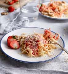 Apple Spaghetti with Strawberry Dressing